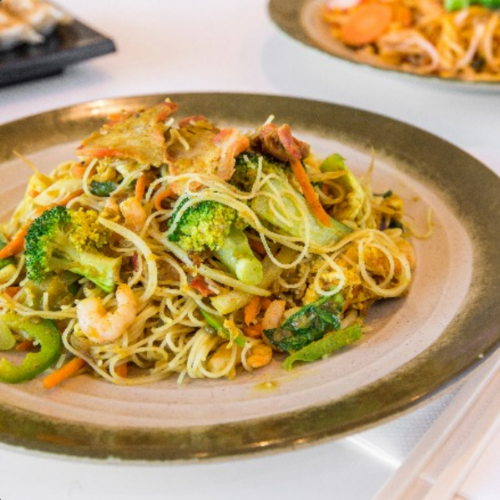 N2. Singapore Fried Noodles